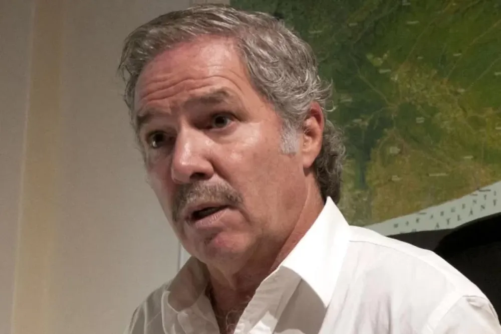 Criticaron a Felipe Solá por su insólito tuit sobre el “cerdo volador”