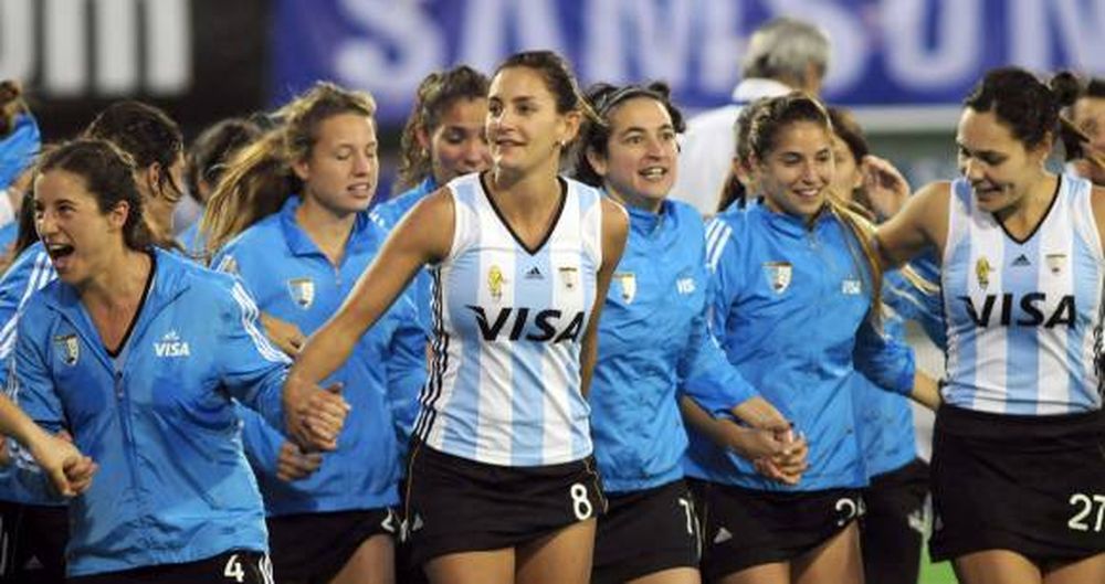 Las Leonas, de la mano de Aymar