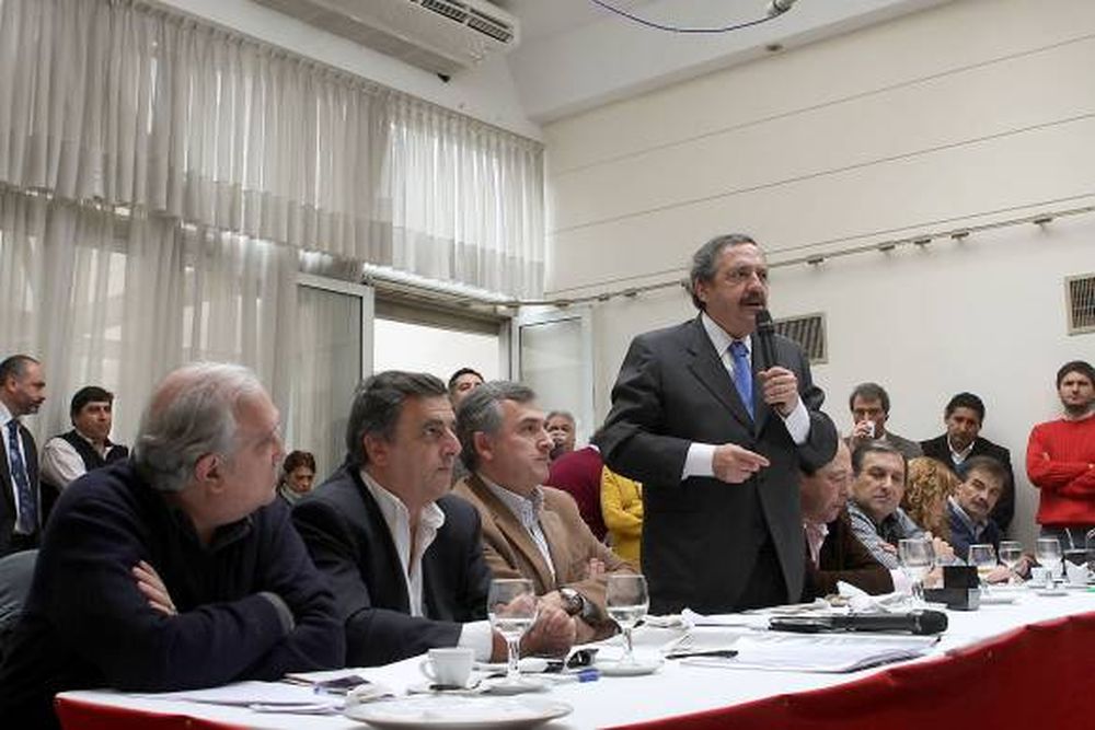Un impulso clave para la candidatura de Alfonsín