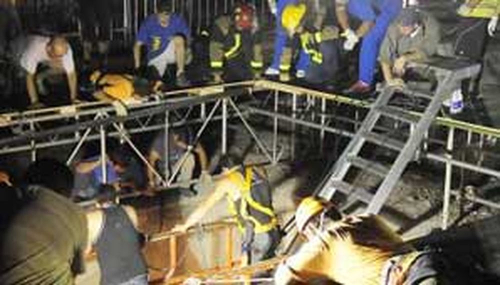 Echaron a uno de los responsables del armado del escenario