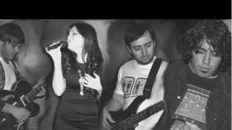 Jueves acústicos en Patio Alvear