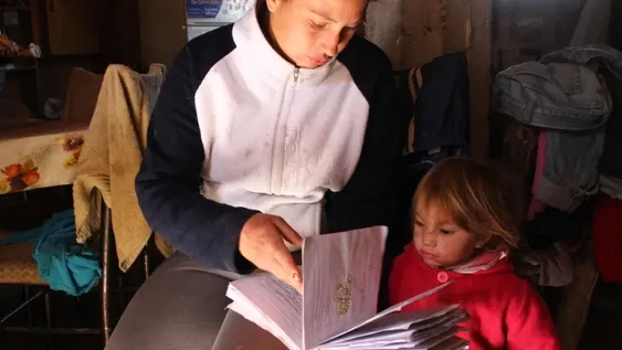 Tras un fallo inédito, los niños van a la escuela y ya saben leer