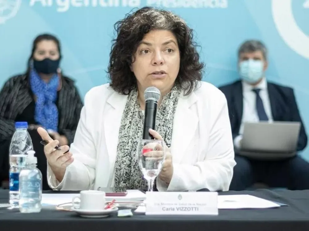 El Gobierno define hoy si difiere la segunda dosis al menos tres meses