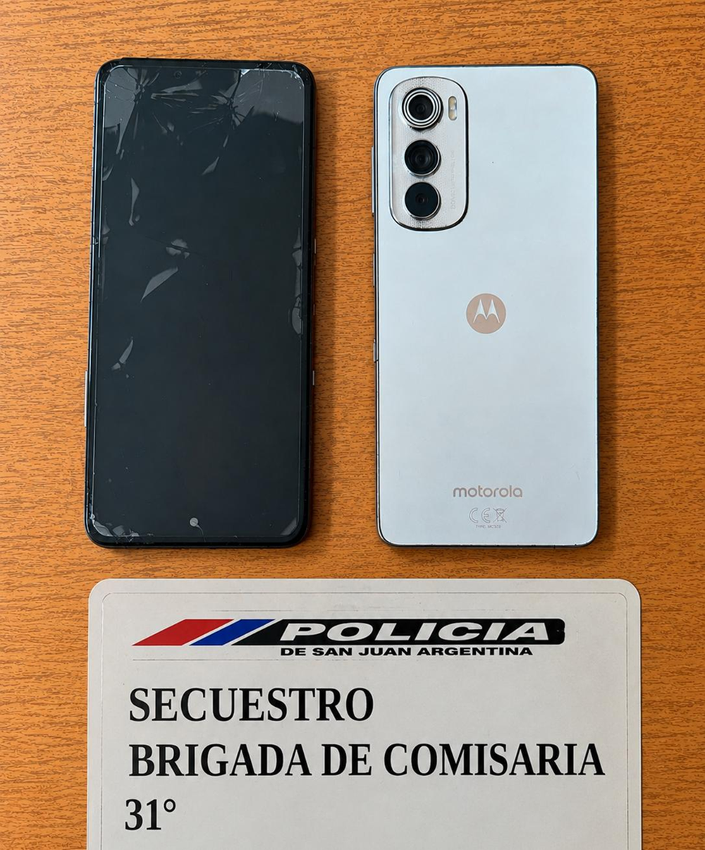 El celular de la presunta víctima como también del aputando quedaron secuestrados y a disposición de la Policía y la Justicia.&nbsp;
