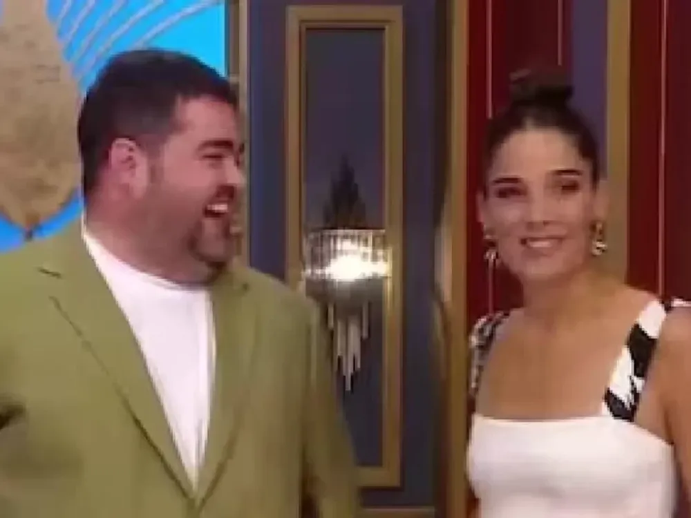 Darío Barassi metió la pata en el primer programa de Juana Viale y se viralizó