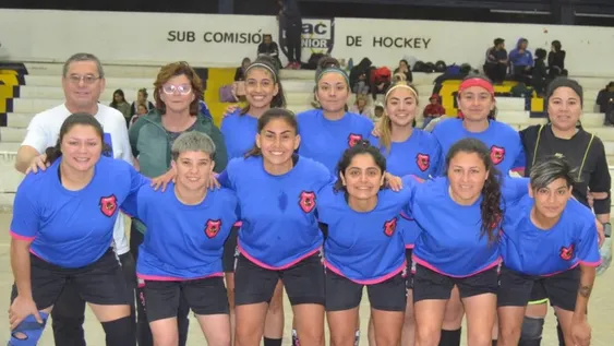 Palermo y Colón Junior, mano a mano