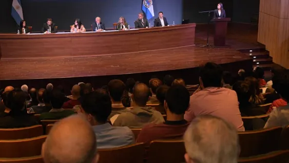 Con 500 inscriptos y expertos de 10 países, inició el congreso de ingenieros