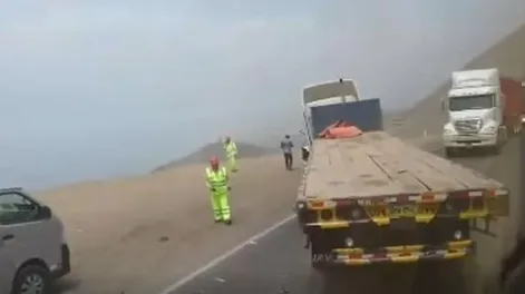 Ascienden a 36 los muertos en Perú tras caer un micro a un precipicio