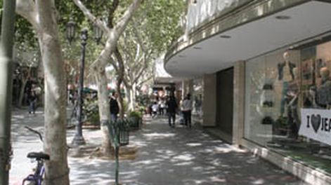 El feriado del 24 no cayó bien en el Centro Comercial