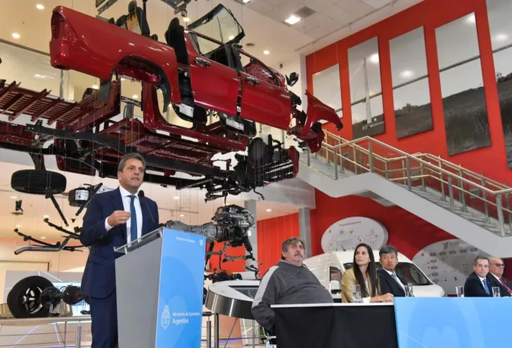 El súper miércoles de Massa, por la elección y la inflación