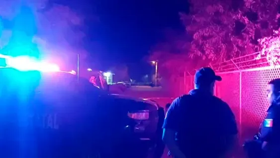 Una nena se escondió en un auto y murió deshidratada