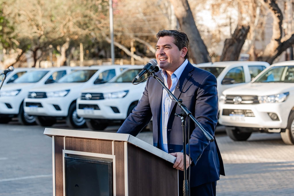 Orrego anunció la construcción de la autopista San Juan-Caucete