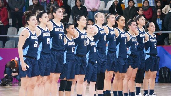 A Las Gigantes les dieron por perdido el partido por no tener la indumentaria adecuada