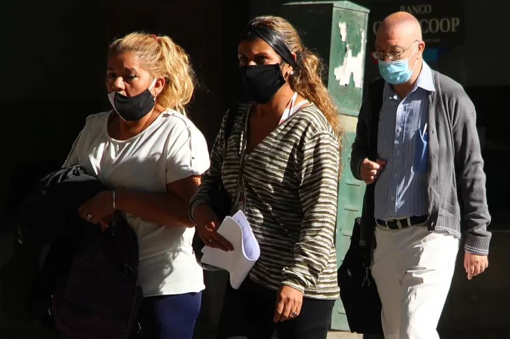 Cuatro hombres y dos mujeres fallecieron de coronavirus en las últimas 24 horas