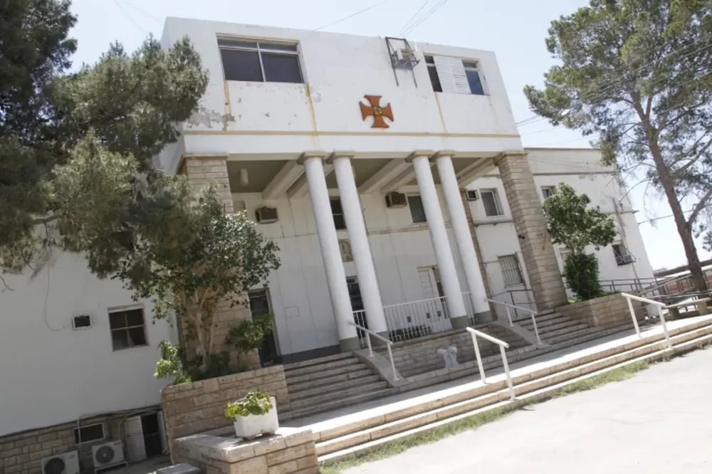 Hay 61 internados con asistencia respiratoria y 39 camas libres en cuidados intensivos