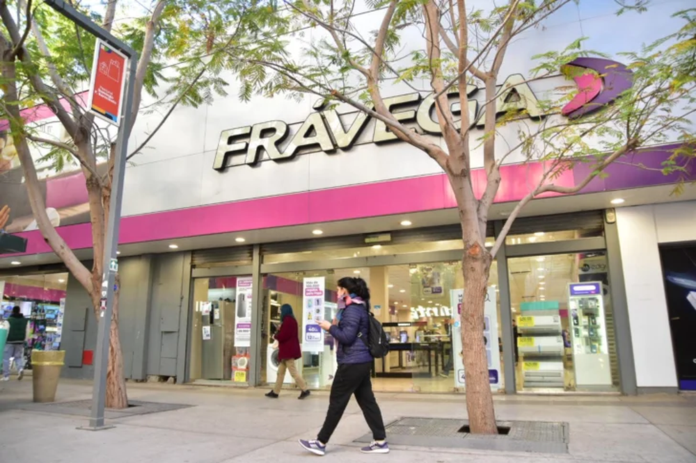 Multan con casi $4 millones a una cadena de electrodomésticos tras el reclamo por un termotanque