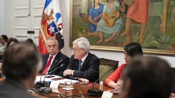 Chile decretó estado de excepción constitucional