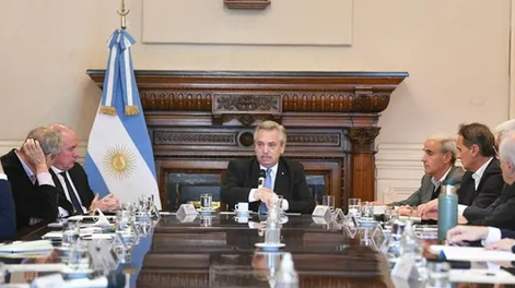 Manzur: “El Presidente le pidió a cada ministro redoblar esfuerzos en la gestión”