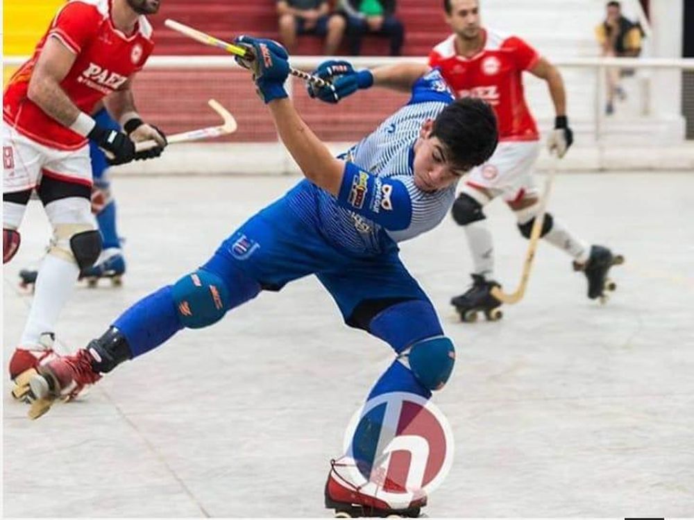 Le robaron un bolso con el equipo de hockey y ahora no puede entrenar