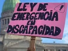 Protestas por la discapacidad frente a medidas del Gobierno que modifican pensiones y prestaciones. Protestas por la discapacidad frente a medidas del Gobierno que modifican pensiones y prestaciones.