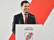 Stéfano Di Carlo, presidente de River. Stéfano Di Carlo, presidente de River.