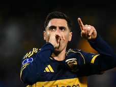 El único gol de un partido disputado en la Bombonera fue convertido por el delantero Miguel Merentiel.