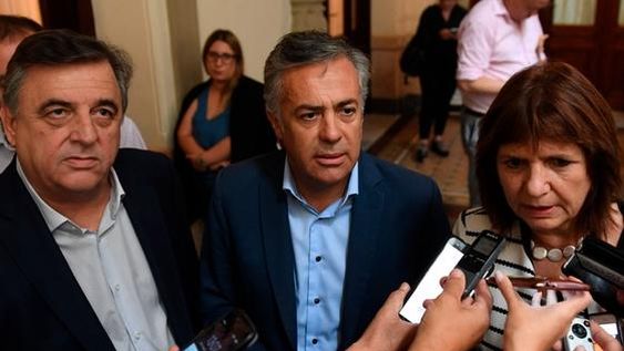 Dura reacción de la oposición: “Es inadmisible e irracional que vuelvan a cerrar las escuelas”