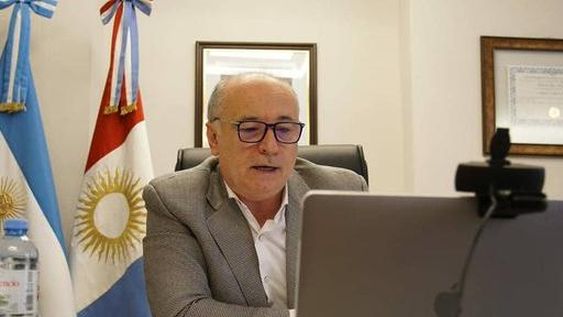 Murieron por Covid ambos padres de un ministro cordobés: “El amor lo llevó junto a mamá”