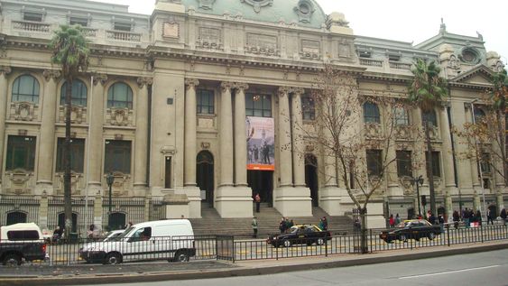 El libertador Don José de San Martín donó fondos para la creación de la Bibloteca Nacional de Chile en el país trasandino.
