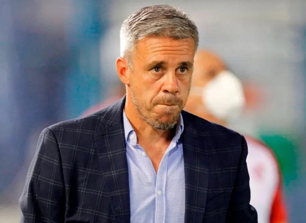 Pusineri dejó de ser el técnico de Independiente y no dirigirá el sábado ante River