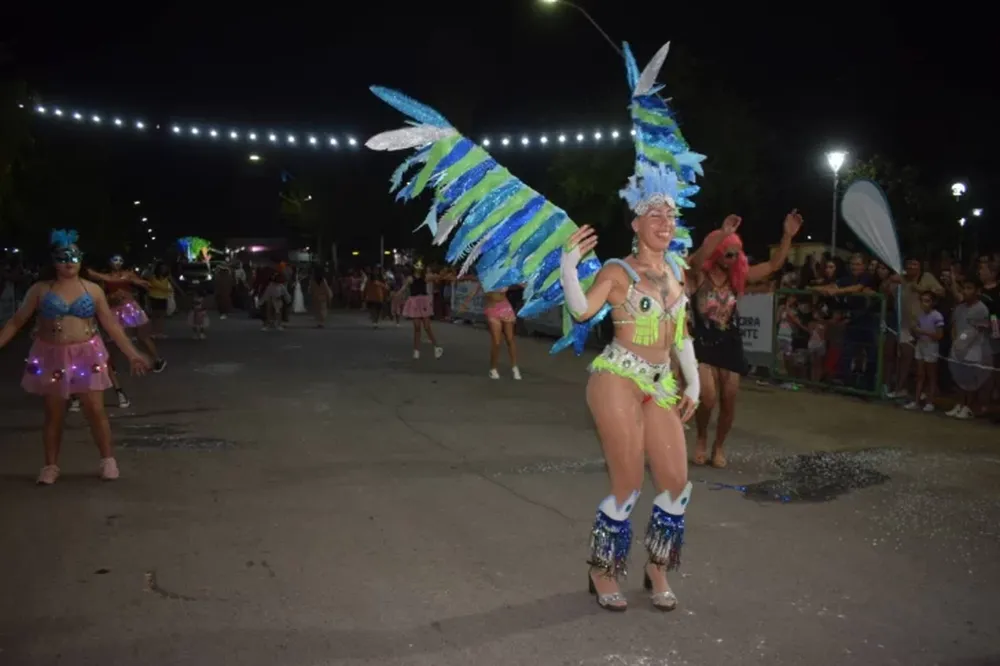El carnaval vallisto, en espectaculares postales