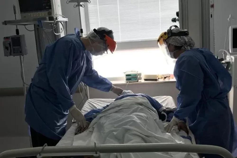 En lo que va del mes hubo una brusca baja en los decesos: 85% menos que en junio
