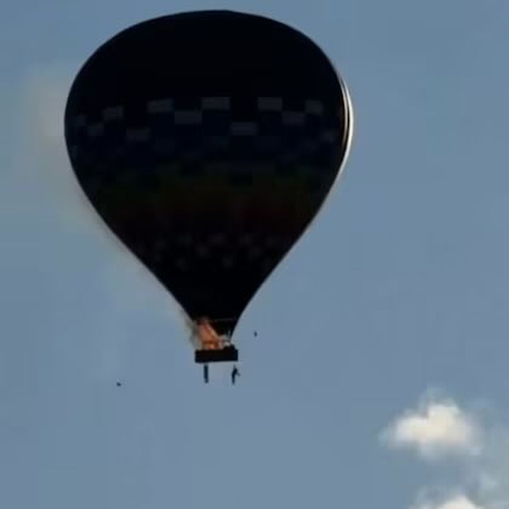 [VIDEO] Se incendió un globo aerostático y murieron al menos ocho personas