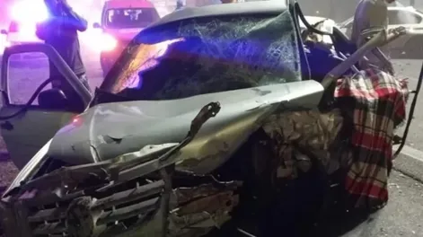 Manejó 17 km borracho y en contramano, chocó de frente contra otro auto y mató al conductor