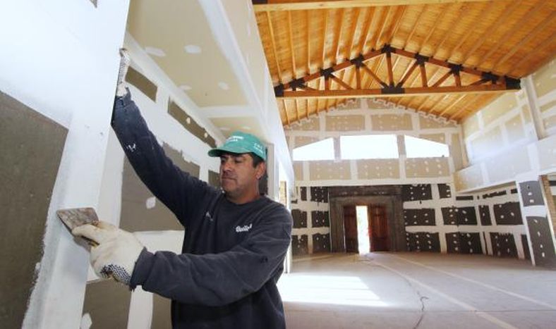 Reconstruyen la fe del pueblo