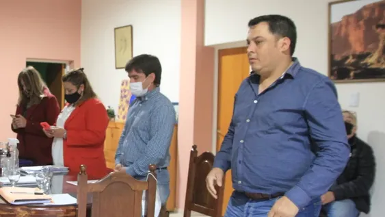 Angaco: edil alineado a Maza, entregó las llaves del Concejo a la Justicia