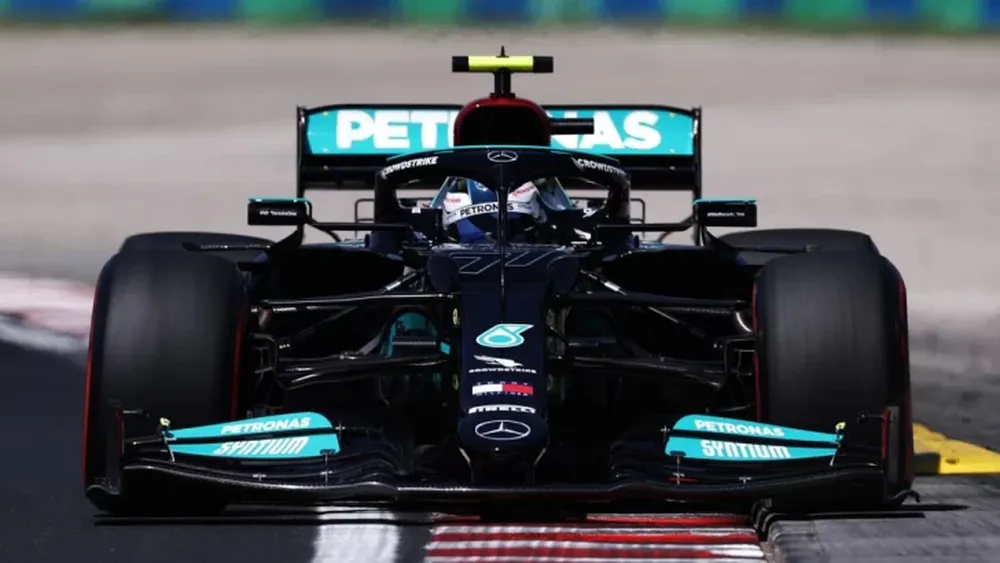Bottas hizo el mejor tiempo en las prácticas en Hungría