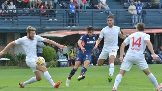 Estudiantes y Lanús cerraron el partido con un empate