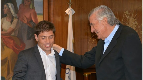 Una relación de larga data. Gioja y Kicillof en abril del 2017.-