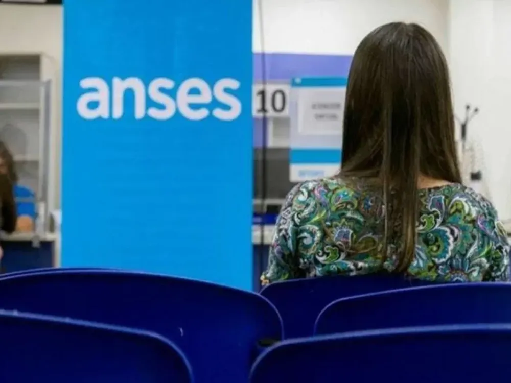 Oficializaron el bono de $20 mil de ANSES: cuándo se paga y quiénes lo cobran
