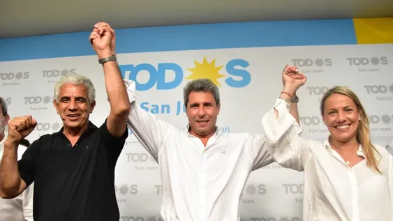 Uñac se convirtió en el primer gobernador en resistir una oleada nacional opositora