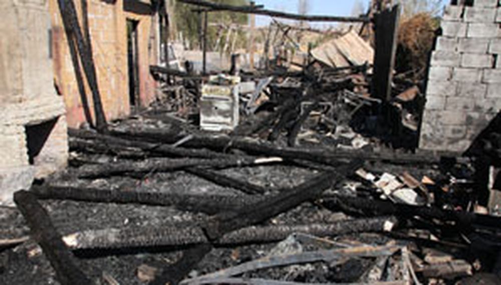 Un incendio arrasó con la vivienda de una familia en Albardón
