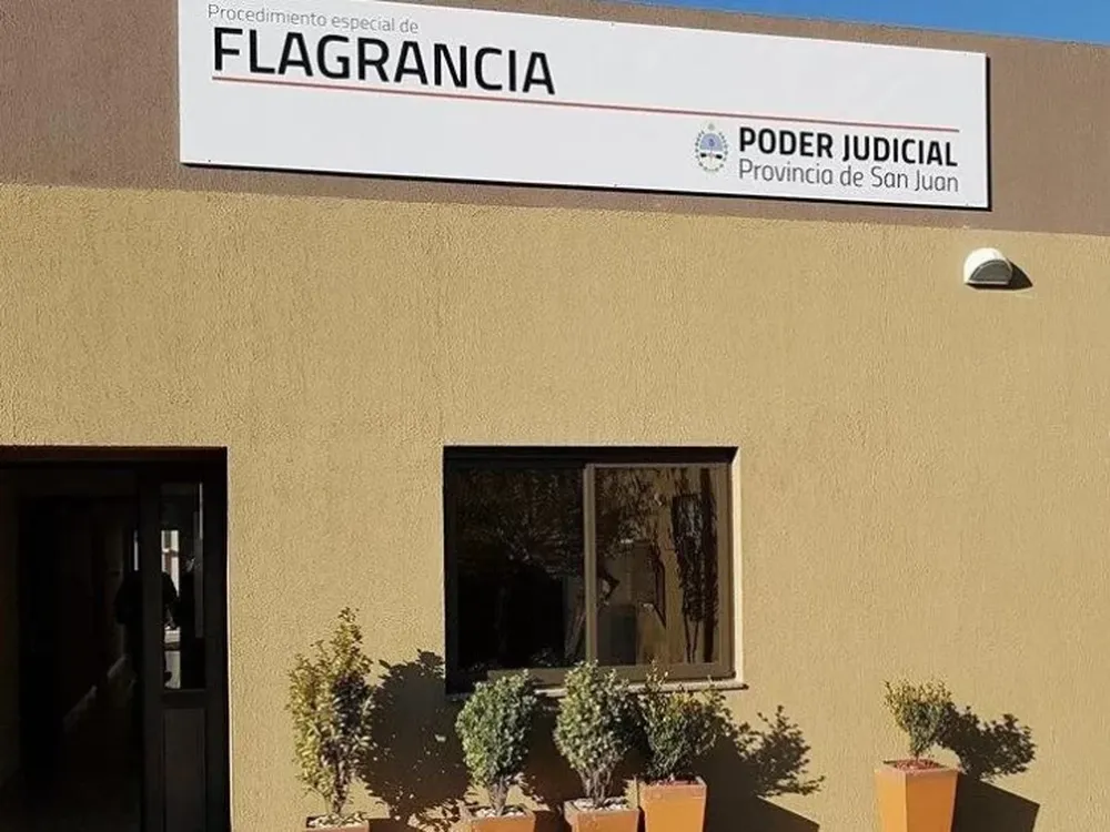 Irá a la cárcel dos años y medio por robarle una cartera a una mujer a mano armada