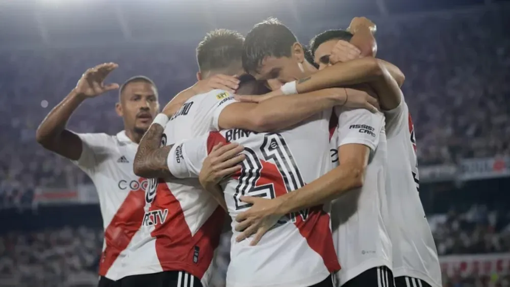River le ganó a Argentinos un partido plagado de polémicas