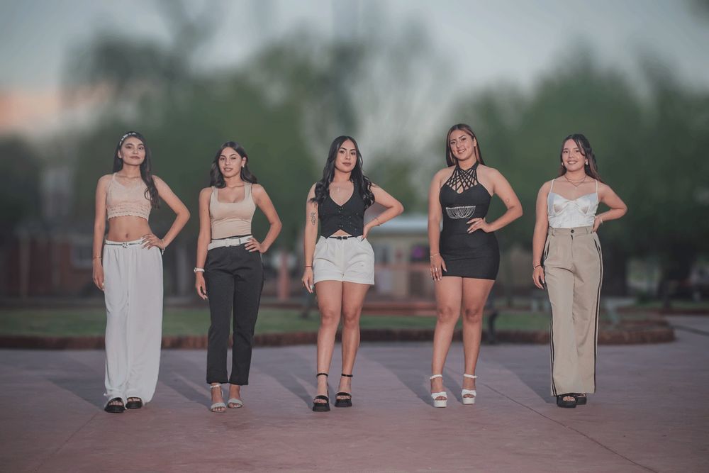 Son cinco las jóvenes que buscan convertirse en la Reina de la Uva y el Deporte, en el marco de la fiesta tradicional de 25 de Mayo, una de los eventos desatados de San Juan.