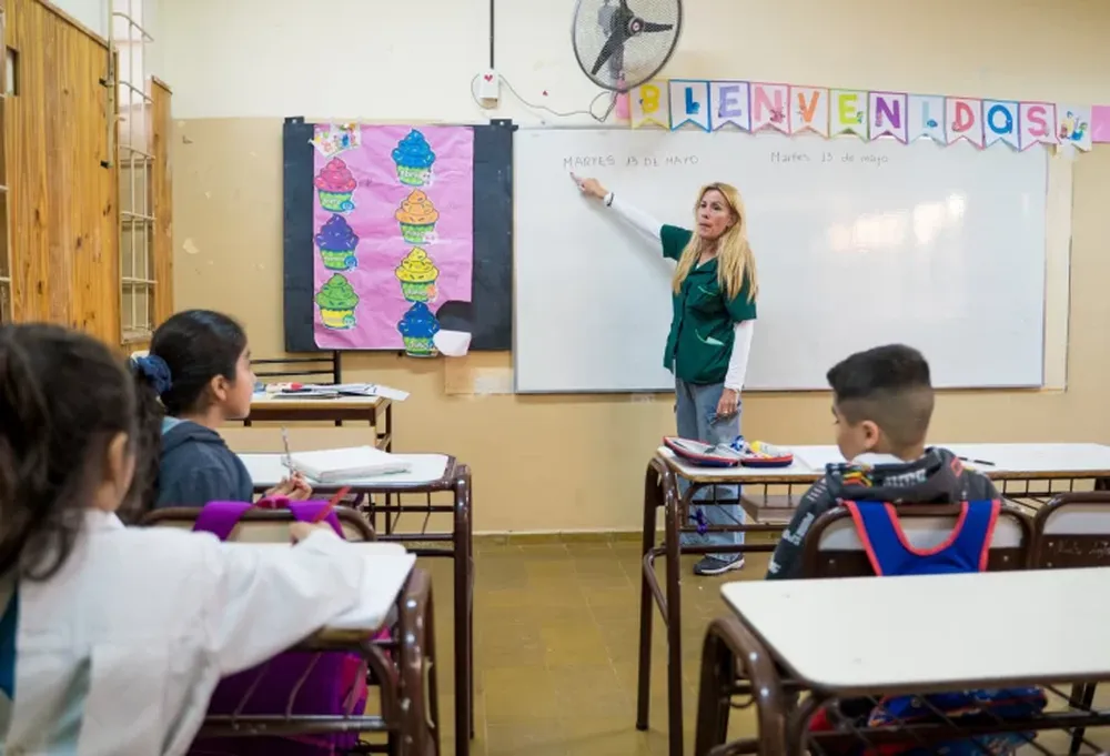 IGUALDAD. Las clases de apoyo escolar gratuitas en la provincia están destinadas tanto a los alumnos primarios como a los secundarios.
