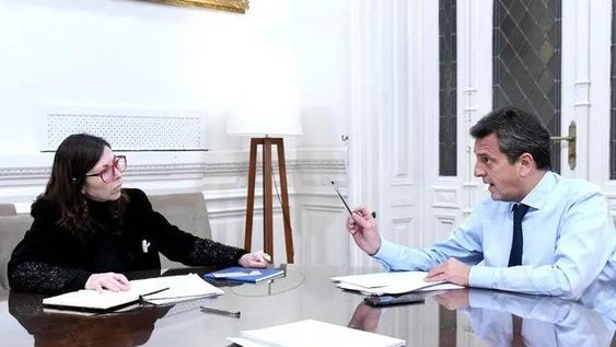 El megaministro diseña un viaje por EEUU, Francia y Qatar para iniciar la gestión