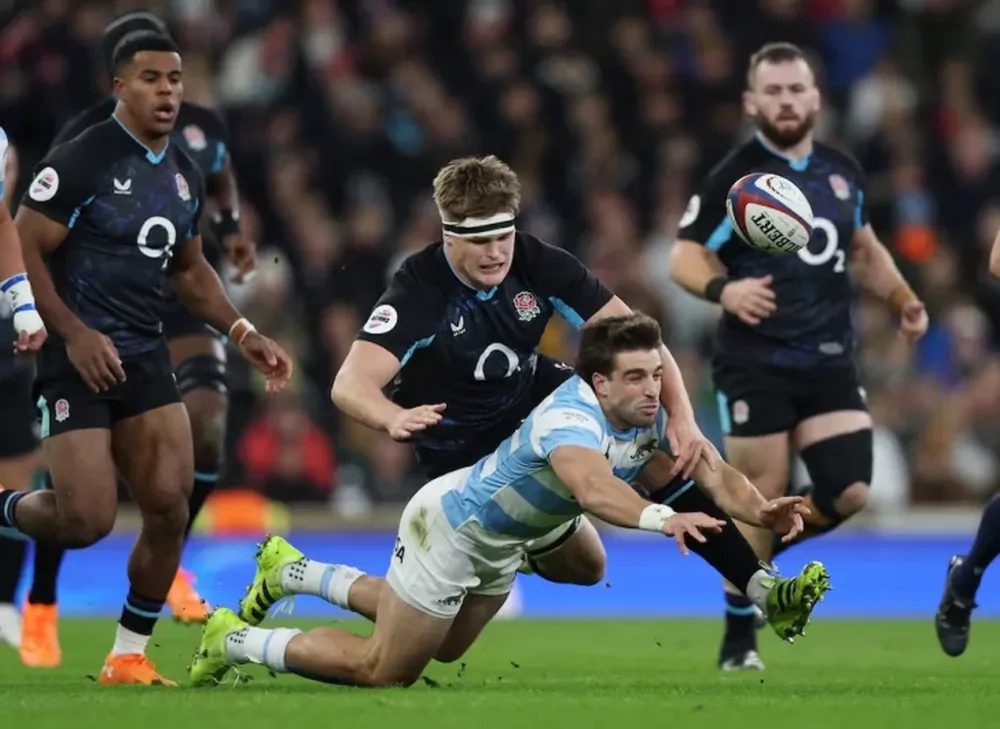 Los Pumas lo tuvieron en el final contra Inglaterra, pero cayeron 27-23 en Twickenham