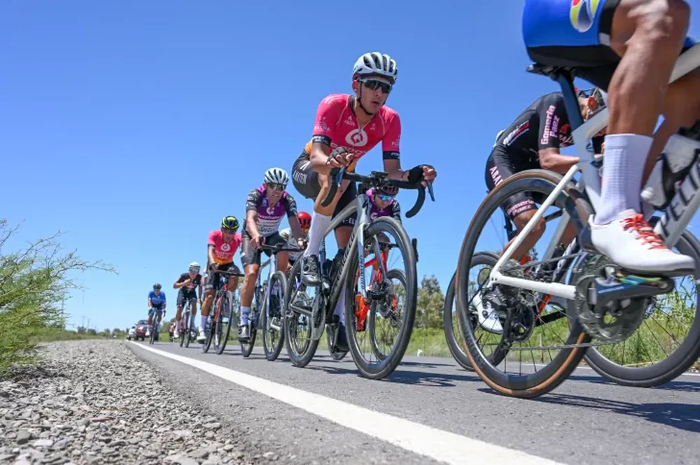A rodar. Empezó la temporada de ruta en San Juan y el primer festejo fue de Gerardo Tivani.