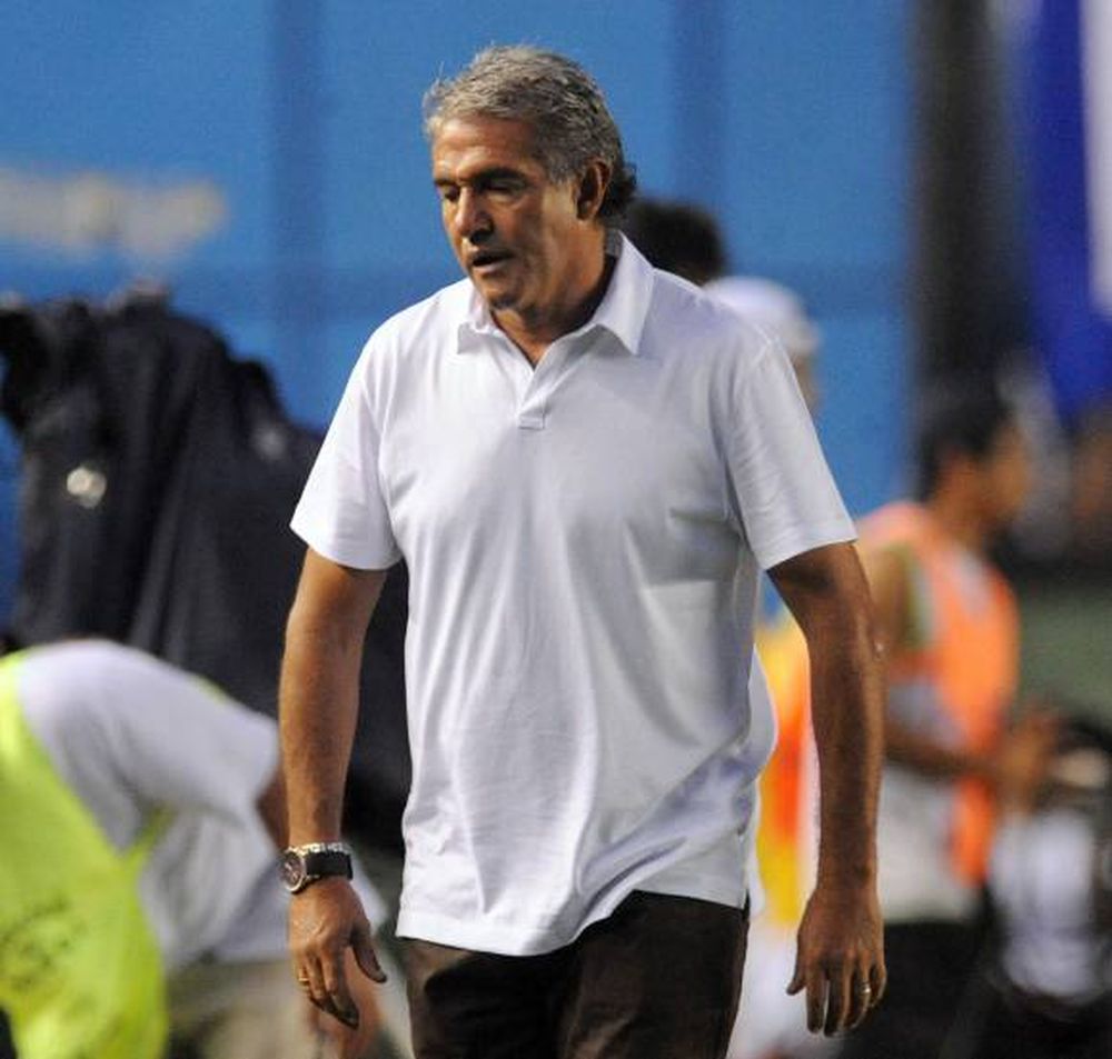 Un final con dos  polos opuestos